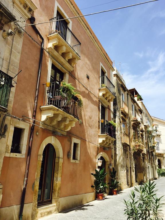 Appartamento "Roma 148" Syracuse ภายนอก รูปภาพ
