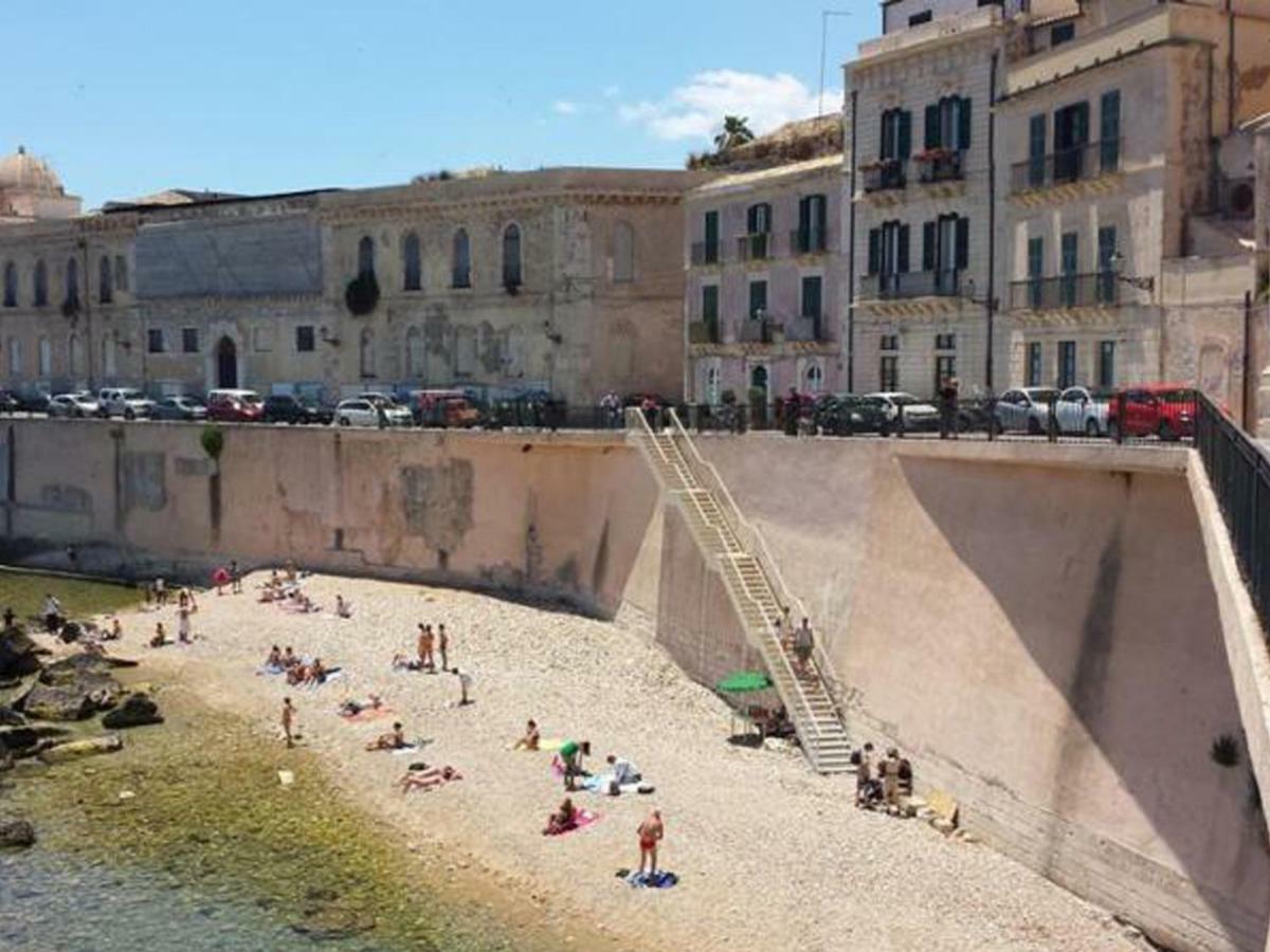 Appartamento "Roma 148" Syracuse ภายนอก รูปภาพ
