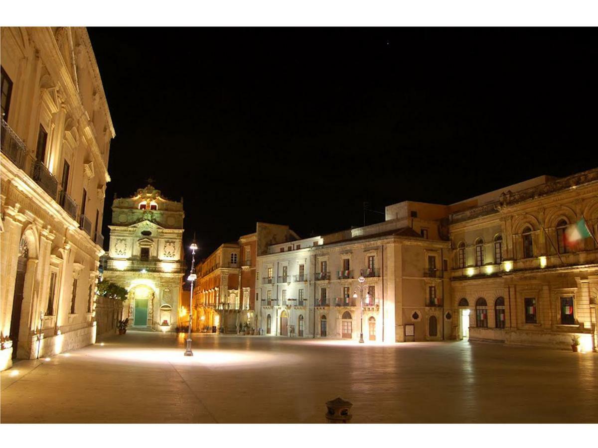 Appartamento "Roma 148" Syracuse ภายนอก รูปภาพ
