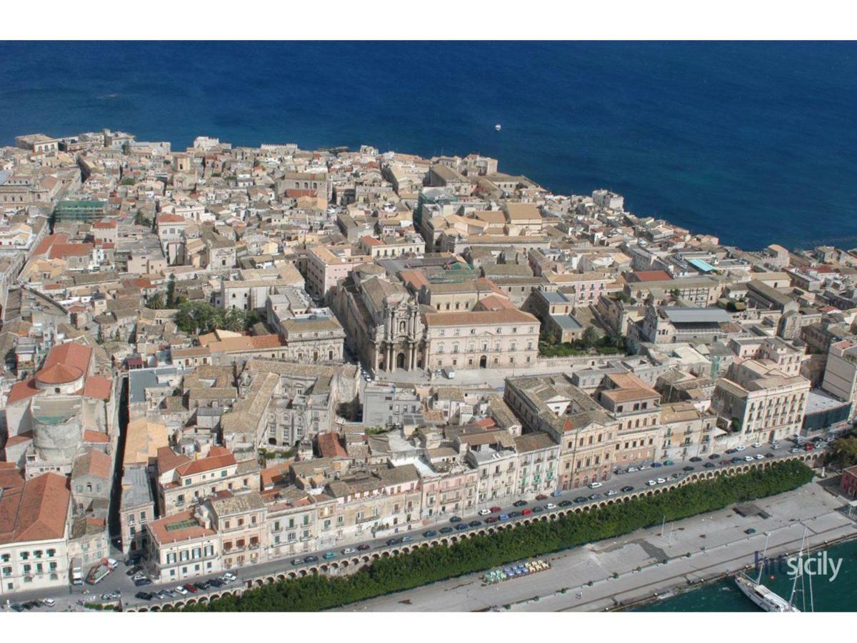 Appartamento "Roma 148" Syracuse ภายนอก รูปภาพ